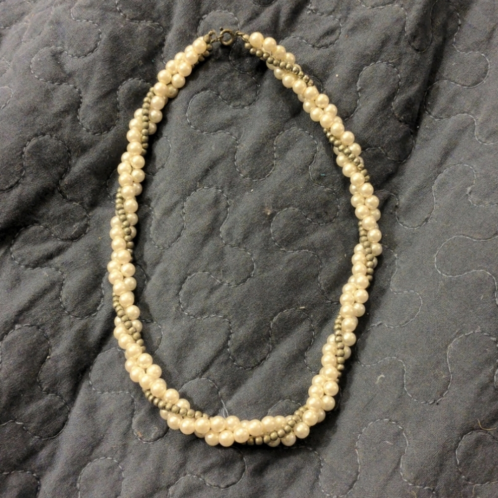 DONATED // Necklace lot of 8 - Picture 10 of 16